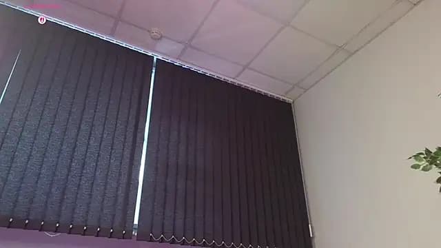 TonyaMeow live cam