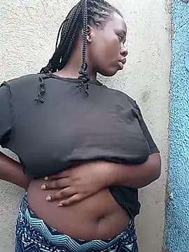 Sassy_boobs21 live cam on Stripchat