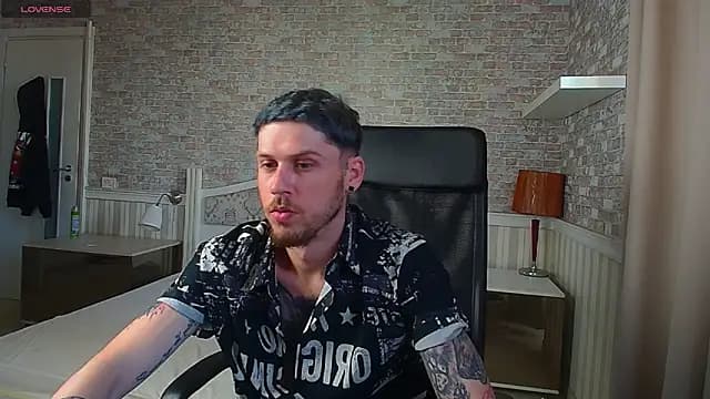 JonahShaw live cam