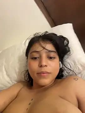 Naiara_sex live cam