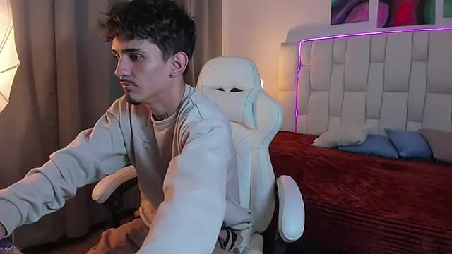 nextboywell1 live cam