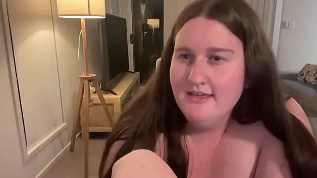 xopeachybaby live cam