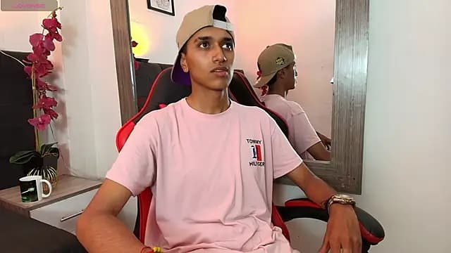 Alan_Colthon live cam