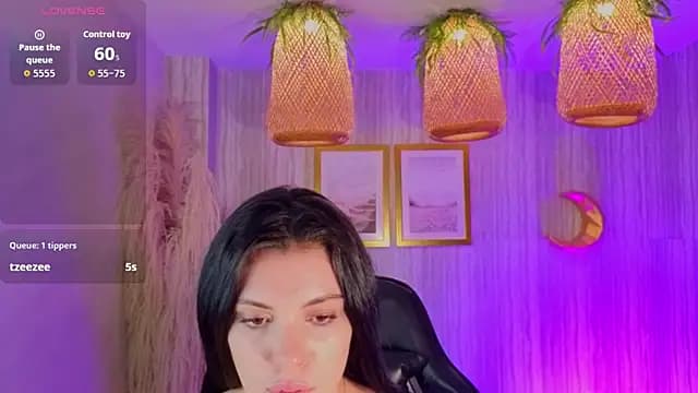 caroline_1s live cam