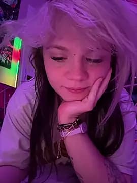 Cutiepiespanks live cam