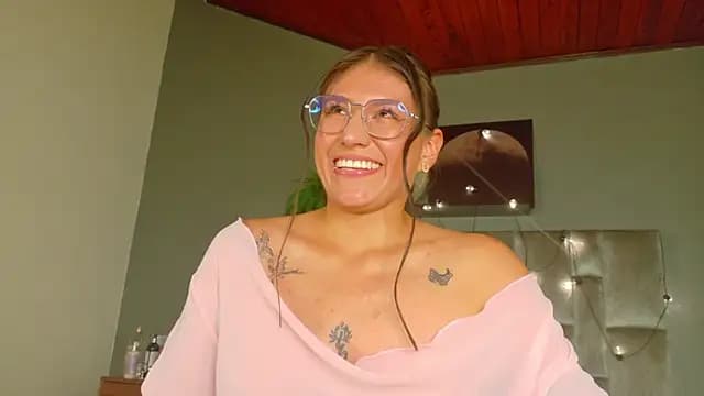 LiaaMoretti__ live cam