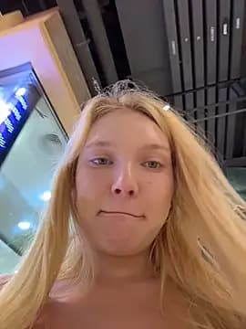 AmmyHot live cam
