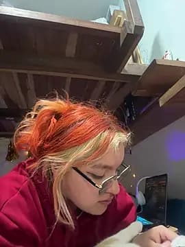 Sophia_Weest99 live cam