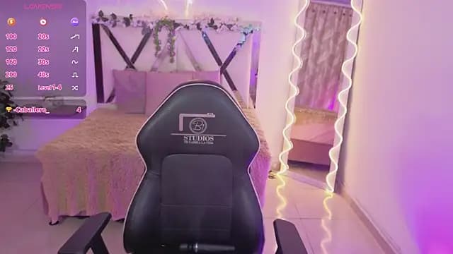 ZURY_TAY live cam
