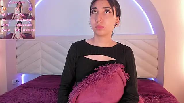 Isabella_Crofts live cam