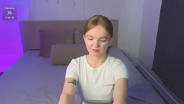 StellaBunny live cam