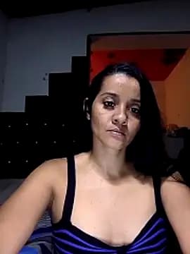 Roxana_soltera live cam