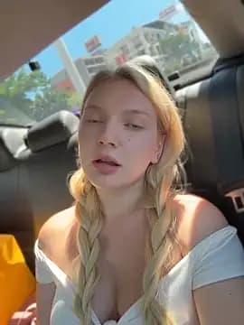 AmmyHot live cam