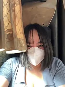 May-Squirt live cam