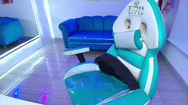 Black_roseee live cam