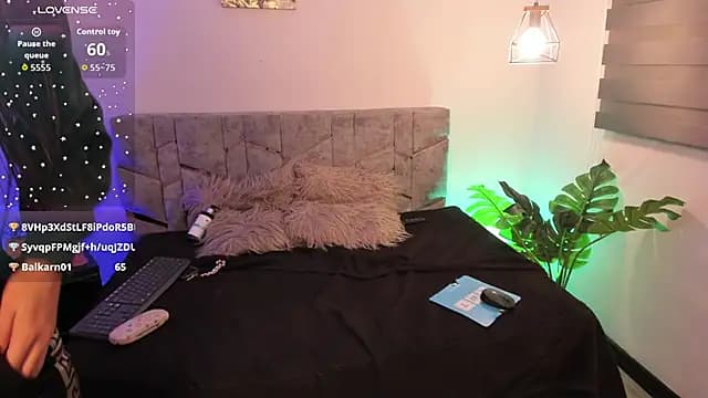 im_sabrina_cute live cam on Stripchat