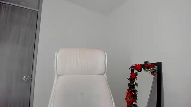 Brunnettee_1 live cam