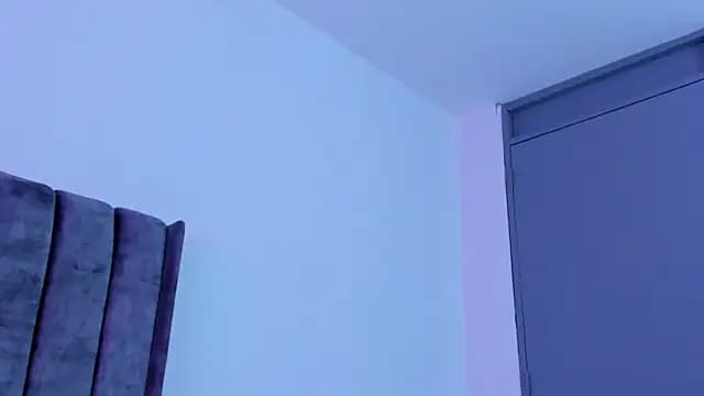 Evelin__thompsson live cam