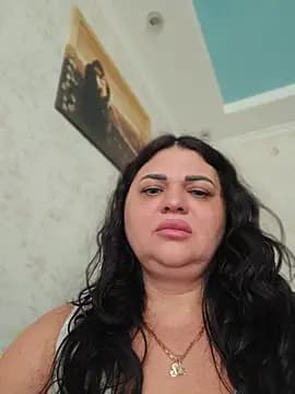 -CUTE-EVVIL live cam