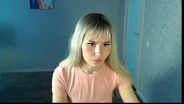 polly_holyy live cam