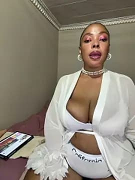Katamia25 live cam