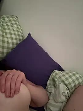 sextmeplzzz live cam