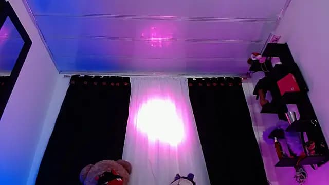 valerii_fox_69 live cam