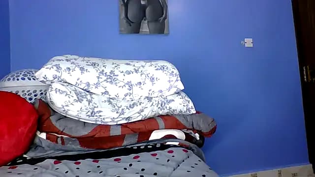 Thandiwe2003 live cam