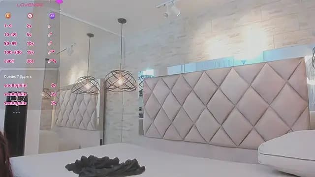 annie_bowens live cam