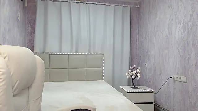 DianaMGG live cam