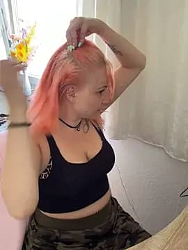 Fiebie_licious_ live cam