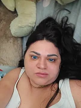 -CUTE-EVVIL live cam
