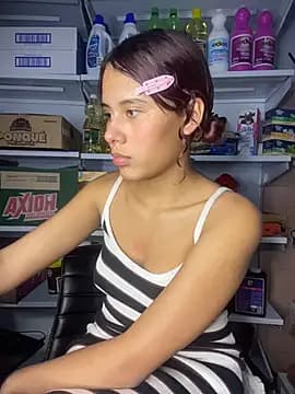 Ryliaaa live cam