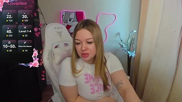 AmeliePeach live cam