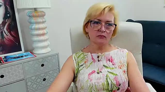 luna_xfantasy live cam