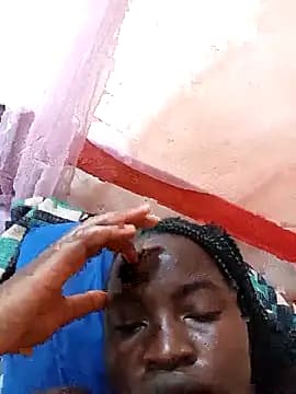 creamyy_pussie live cam