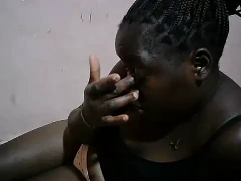 Horny-quen live cam