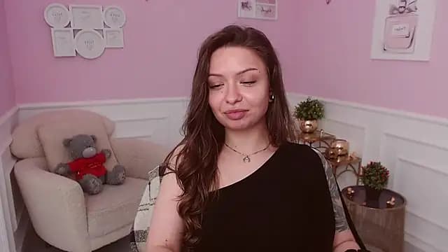 LucySkilar live cam