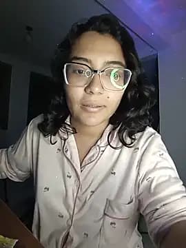 charlotte_valentine live cam