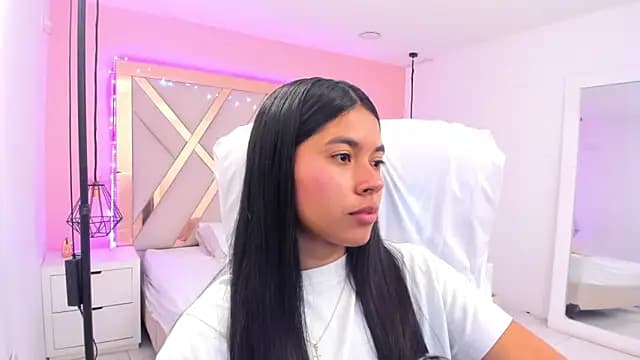 samantaa_shy live cam