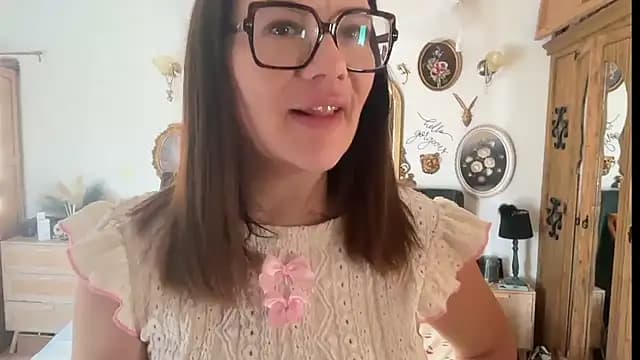 _Melia_ live cam