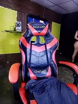 LATINSEXBOM live cam