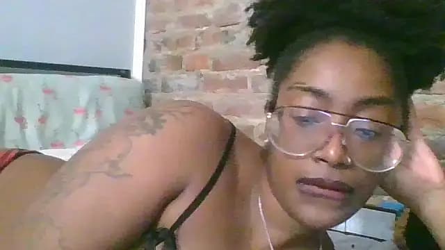 CloverGirlxo live cam