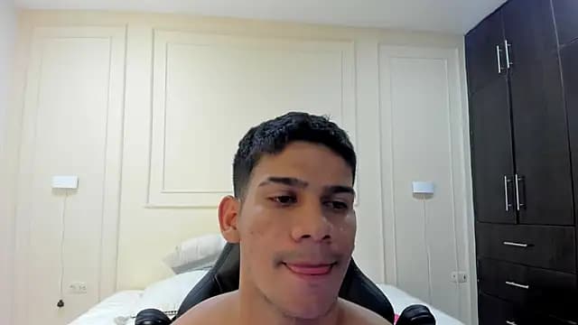 ANDRES_STUD live cam