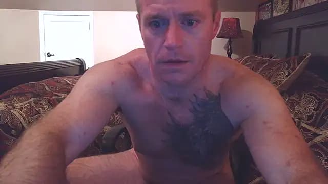 DILFiGuess1 live cam