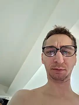 MattedOdobenus live cam