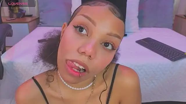 lilith_pink__ live cam