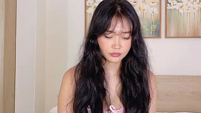 pinkyblooom live cam on Stripchat