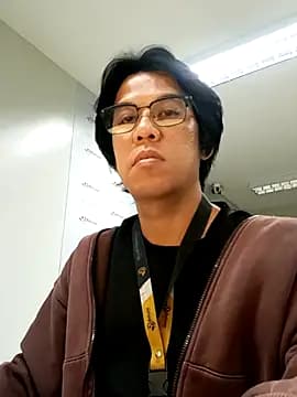 akiramoore live cam