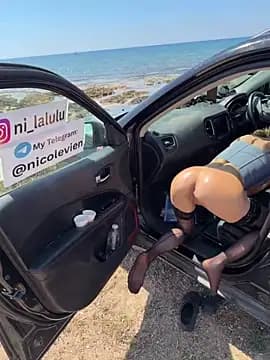 Nicoleevien live cam